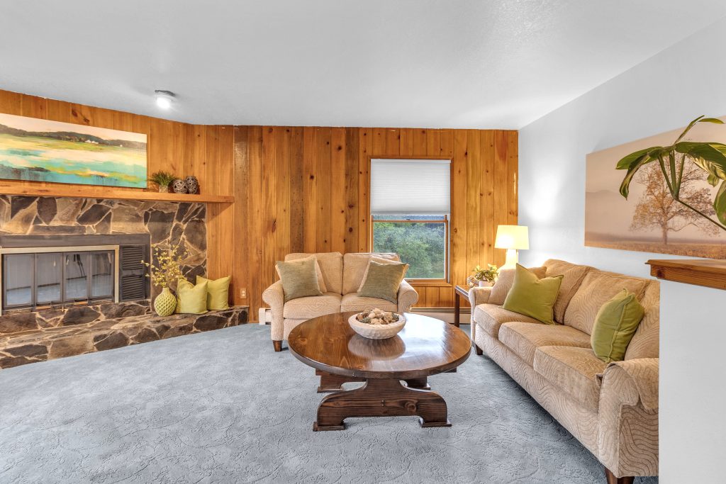 05 Living Room